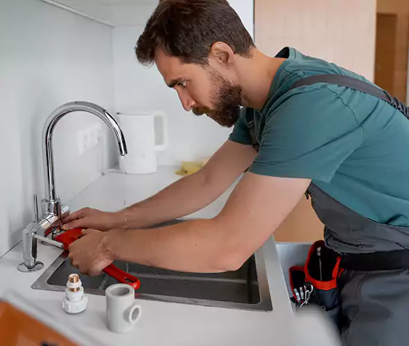 Professional Faucet Replacement Specialist in Holtsville, NY: Schedule Affordable Faucet Replacement Services with Us