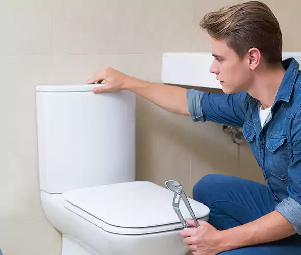 Expert Plumber for Toilet Replacement in Holtsville, NY: Schedule Affordable Toilet Replacement Services with Us