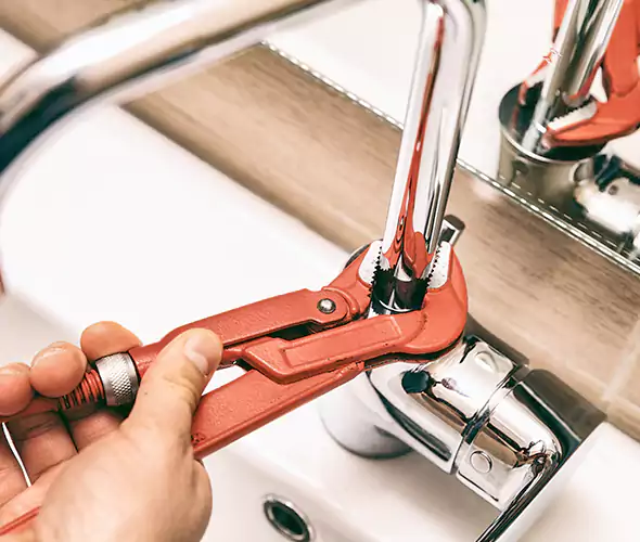 Expert Leak Repair Plumber in Holtsville, NY
