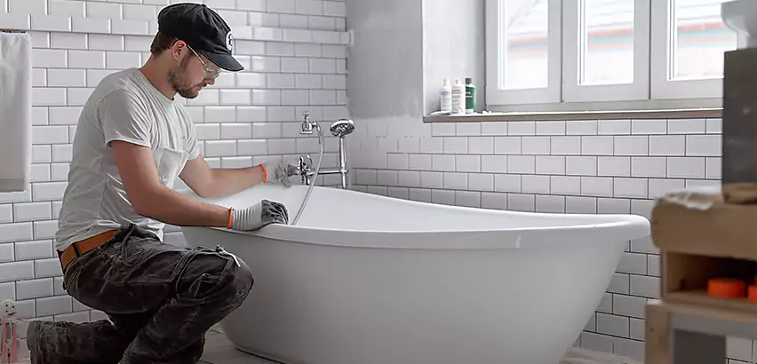Bathtub Faucet Replacement in Holtsville